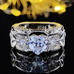 Anello vintage S925 da uomo con pietra blu a cuore e dettagliate incisioni artistiche