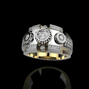 Anello uomo di lusso bicolore con zircone centrale e pavé di diamanti su sfondo nero puro