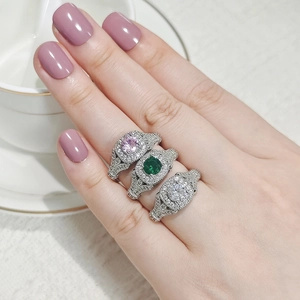 Juego de tres anillos apilables de circón con piedras rosas verdes y blancas plata