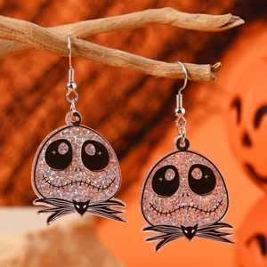 Jack Skellington Ohrringe aus Acryl mit Glitzer und Fledermausfliege auf Zweigen