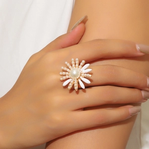 Collection de Bagues Vintage en Alliage avec Künstliche Perles d'Imitation pour Femmes Formes Poulpe Conque et Fleurs Or Argent