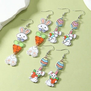 Pendientes de Pascua de acrílico con diseños de conejo zanahoria y huevos coloridos