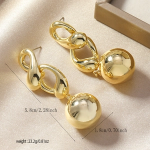 Detailed close-up of polished gold geometric drop earrings with 5.8cm length and size specs