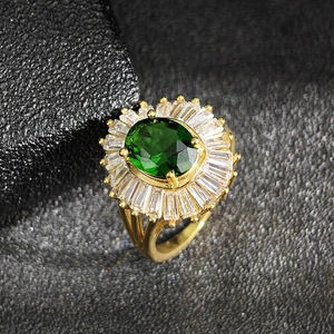 Vintage Gold Plated Copper Oval Green Zirconia Ring Sunflower Radiant Step Cut Cubic Zirconia Statement Ring For Women Jewelry