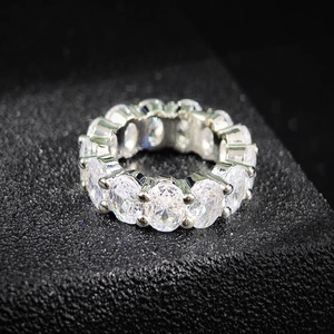 Anillo de Eternidad de Zirconia de Corte Ovalado Para Mujer Cobre Chapado en Oro Anillo de Dedo de Círculo Completo Joyería