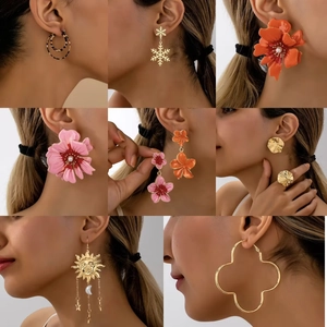 Fashion Korean Camellia Enamel Stud Earrings Hollow Geometric Clover Sun Moon Star Leopard Print Earrings For Women Jewelry