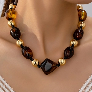 Vintage Boho Legierung Perlenkette Für Damen Elegant Harz Bernstein Perlen Gold Metall Akzente Mode Schlüsselbein Kette Schmuck