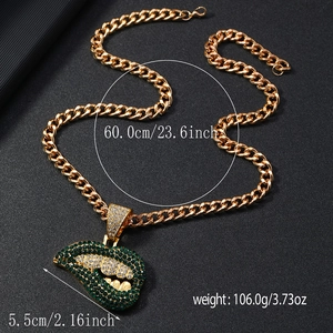 Hip-hop gouden Cubaanse ketting met groene strass lippen en tanden hanger