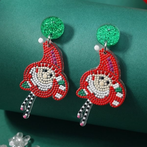 Handgefertigte Weihnachtsmann-Ohrringe mit grünem Glitzer und farbigen Acryl-Perlen