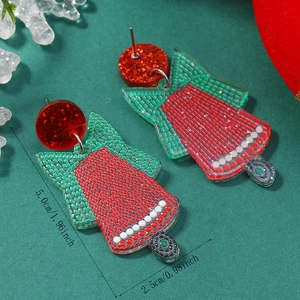 Detailansicht der rot-grünen Acryl-Weihnachtsglocken-Ohrringe mit Größenangaben