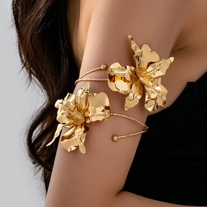 Exaggerated Large Floral Arm Cuff For Women Retro Zinc Alloy Electroplated Orchid Upper Arm Bracelet Fashion Jewelry