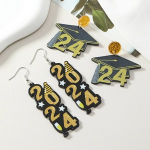 Boucles d'Oreilles Pendantes Toque de Docteur en Acrylique Graduation 2024 pour Femmes Classe 2024 Bijoux Noir Or Cadeau