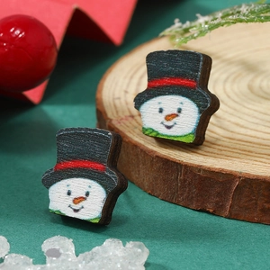 Pendientes festivos de muñeco de nieve de madera con detalles coloridos pintados a mano