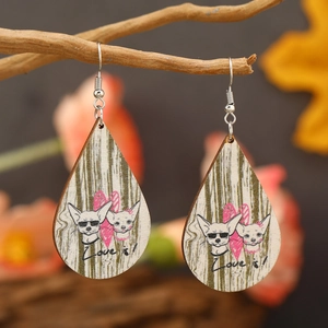 Western-Stil Tropfenohrringe aus Holz mit Chihuahua-Motiv und Herz-Print