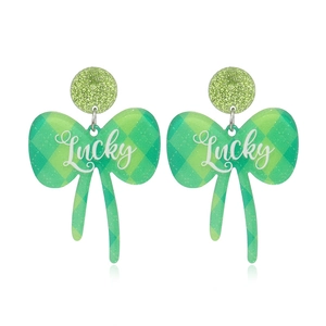 Pendientes de lazo San Patricio a cuadros verdes con texto Lucky y brillo verde