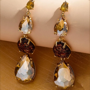 Orecchini pendenti retrò in oro con cristalli sfaccettati color ambra e viola a strati