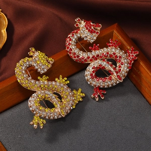 Vintage Luxury Dragon Brooch Chinese Style Alloy Rhinestone Inlaid Pins For Women Suits Coats Fashion Jewelry Accessory