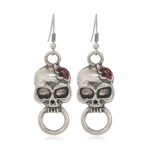 Gothic schedel oorbellen met roos in antiek zilver voor hip-hop en punk streetwear stijl