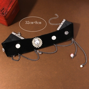 Collier ras du cou en velours noir gothique avec pendentif, perles et glands, 32cm