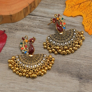 Boucles d'oreilles paon bohèmes vintage avec émail coloré, strass et glands de perles