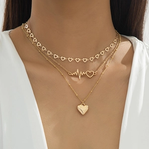 Triple Layered Heart Pendant Necklace Gold Alloy Heartbeat ECG Chain Fashion Elegant Jewelry Accessories For Women Gift