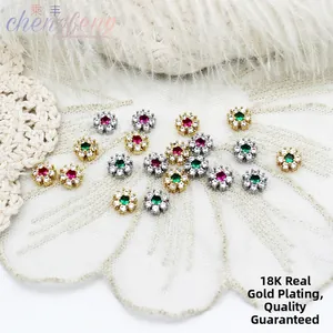 Pendentif en Cuivre Plaqué Or 18K Forme Fleur Perle Intercalaire avec Strass et Perle Artificielle pour Collier Bracelet DIY Bijoux