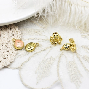 Golden sea animal pendant set with octopus and conch charms for DIY jewelry making