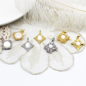 7 Vintage 18K Gold Perlmutt Kleeblatt Anhänger mit Zirkonia für DIY-Schmuckherstellung