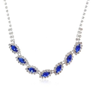 Elegante blauwe kristallen ketting met zilveren strass-steentjes voor formele kleding