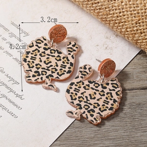 Orecchini tacchino con stampa leopardata per il Ringraziamento con glitter rossi su legno