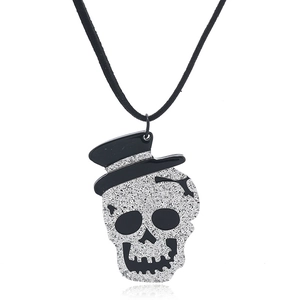 Retro-Punk Acryl-Totenkopfkette mit silbernen Pailletten und schwarzem Hut für Halloween