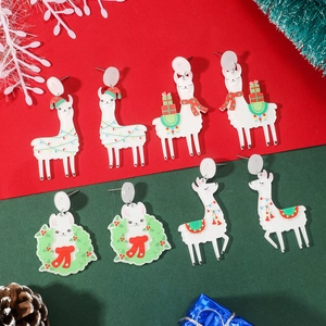 Christmas Alpaca Acrylic Drop Earrings Cute Cartoon Llama Dangle Earrings For Women Holiday Party Festive Jewelry Gift