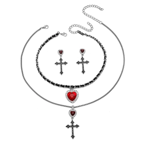 Set gioielli gotici con pendenti a cuore croce e collana girocollo in pelle e catena