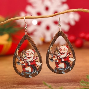 Pendientes navideños de madera con Papá Noel y reno en forma de gota de agua