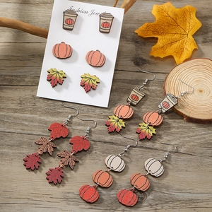 Halloween Wood Maple Leaf Pumpkin Dangle Earrings For Women Autumn Theme Vintage Style Drop Earrings Festival Party Jewelry