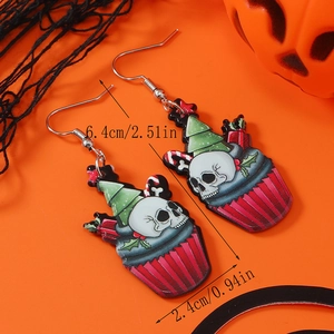 Détails des boucles d'oreilles cupcake de Noël en acrylique avec hauteur de 6,4 cm