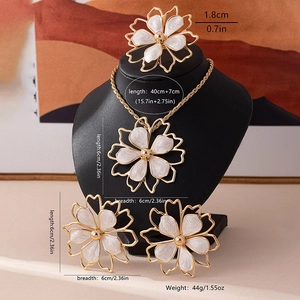 Detailed size parameters of the floral jewelry set with necklace earrings and ring