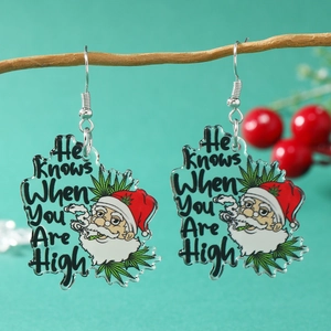Grappige Kerstman-wiet oorbellen van acryl met groen blad en humoristische tekst