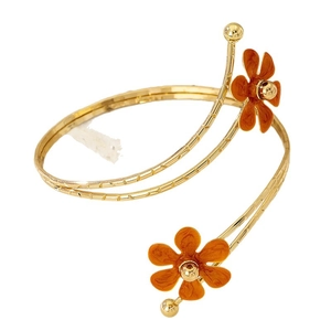 Bracciale da braccio a spirale dorato con fiori in smalto arancione e design regolabile