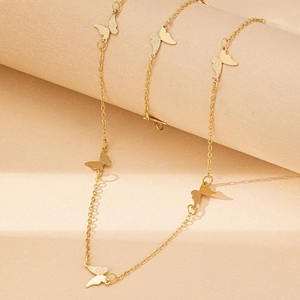 Elegante goldene Schmetterlings-Halskette mit polierten und gebürsteten Flügeln