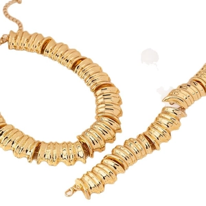 Vintage goldene klobige Wellentextur Halskette mit verstellbarem Karabinerverschluss