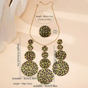 Tabella taglie dettagliata per il set di gioielli trendy con stampa leopardata e collana