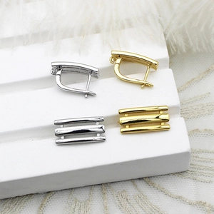 Polished 18K gold plated checkered bird nest earring hooks in gold and silver