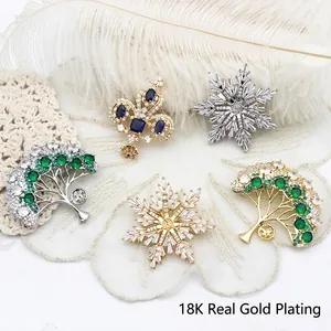 Vintage Copper Rhinestone Brooch Elegant Snowflake Gingko Leaf Crown Tree Of Life Suit Coat Pin Accessories Jewelry Gift