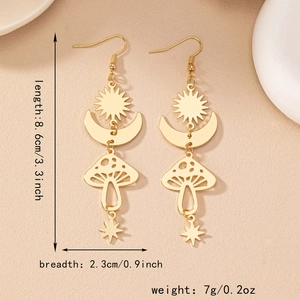 Boucles d'oreilles vintage dorées avec breloques soleil, lune et champignon et mesures