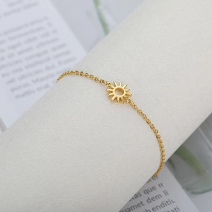 Bracciale in acciaio inossidabile placcato oro 18k con ciondolo a sole e catena