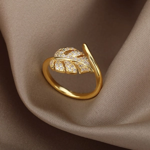 Elegant 18k gold palm leaf open ring with sparkling white zircon stones for women