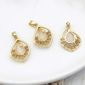 18K Real Gold Plated Copper Scallop Fan Shaped Pendant With Artificial Cat's Eye Stone And Rhinestone DIY Jewelry Making Charm Accessories For Women