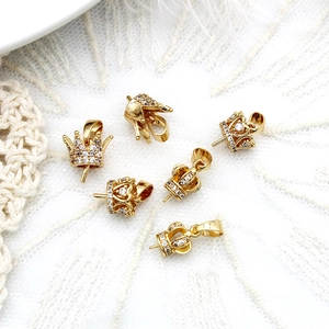 Ciondoli corona placcati oro 18K con zirconi micro-pave per creazione gioielli fai-da-te