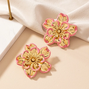 Elegant floral petal stud earrings in pink enamel and gold-plated metal for women